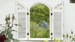 Can You Put Mirrors Outside